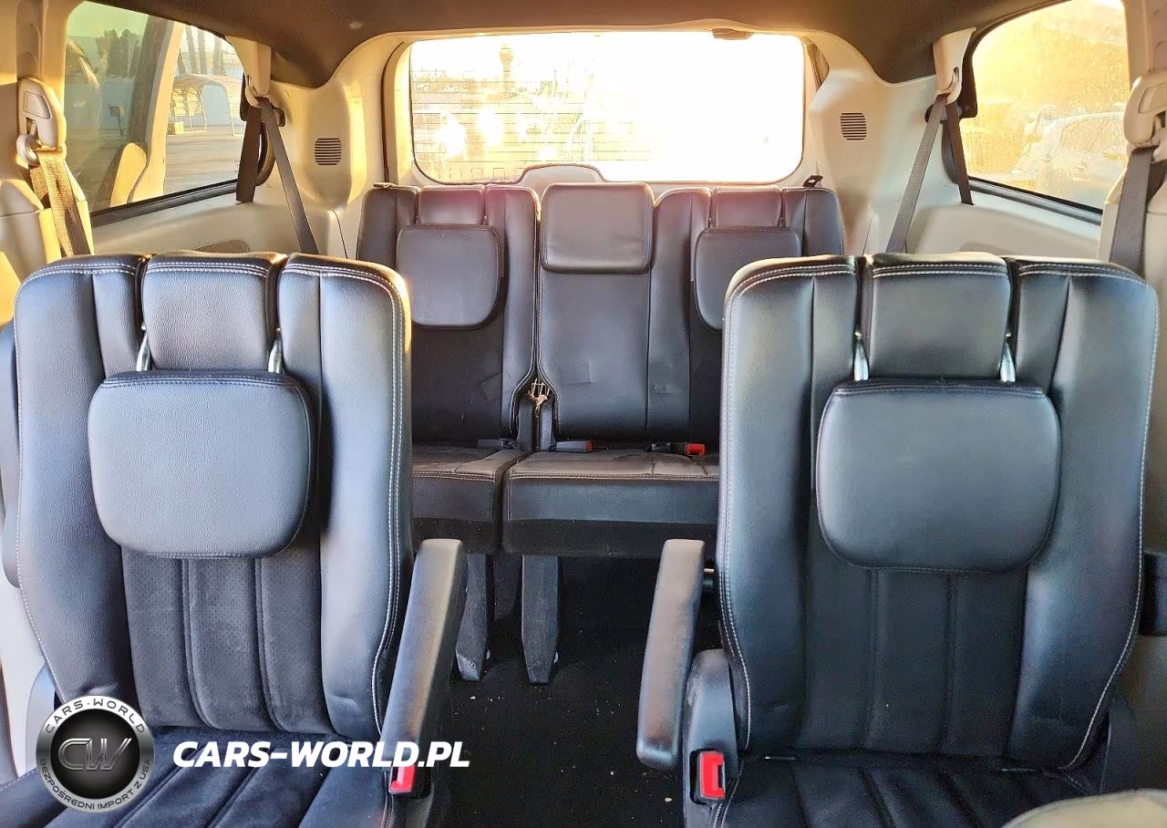 2019 Dodge Grand Caravan Sxt VIN:2C4RDGCGXKR740371 - 10