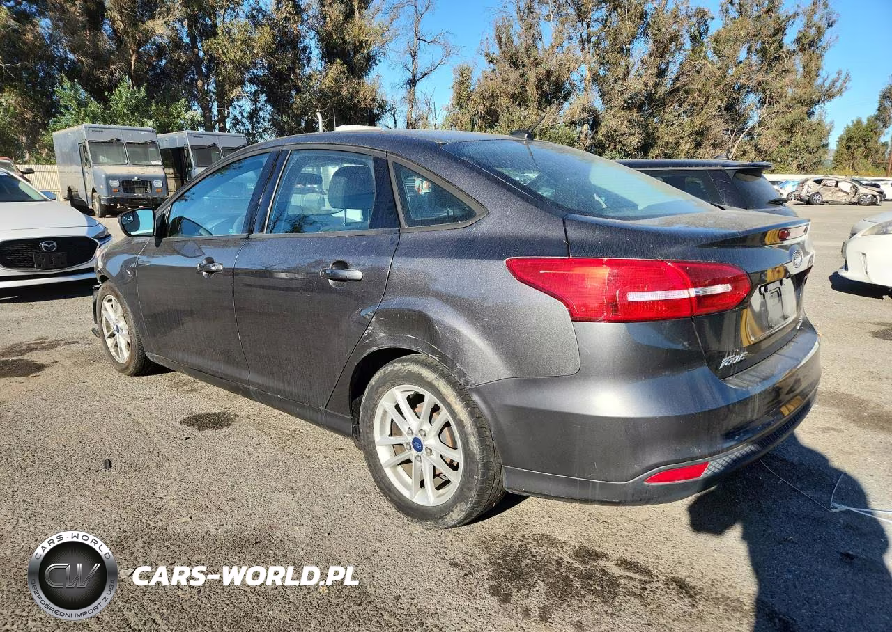 2015 Ford Focus Se VIN:1FADP3F22FL229896 - 2