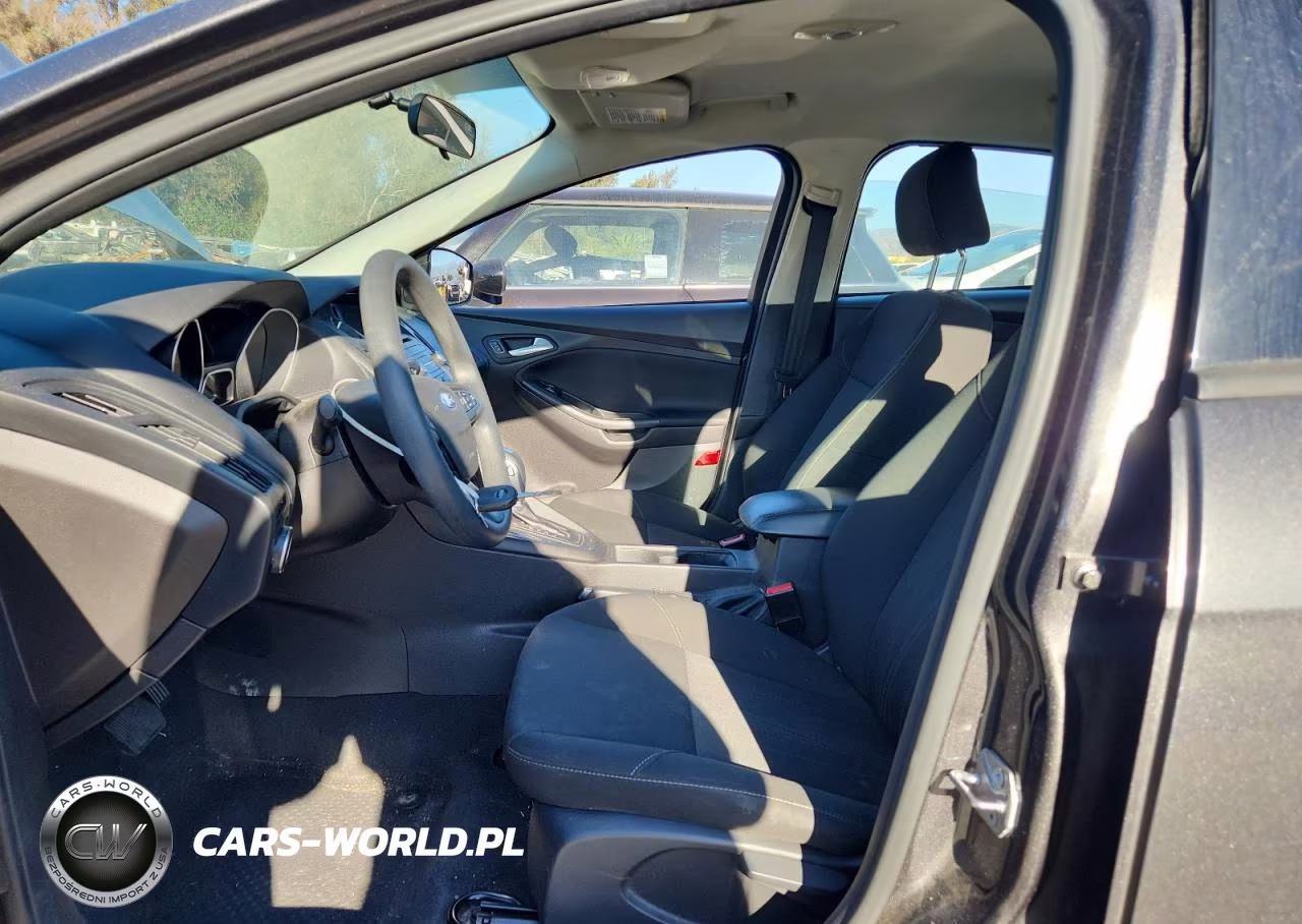 2015 Ford Focus Se VIN:1FADP3F22FL229896 - 7