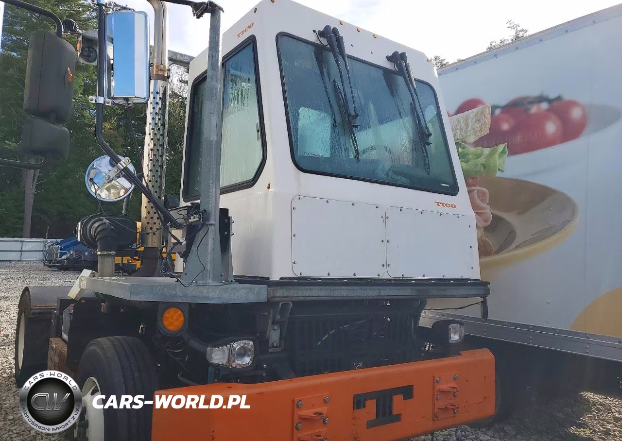 2021 Terminal Investment Corp Pro-Spotter Yard Truck – zdjęcie 1 z 10