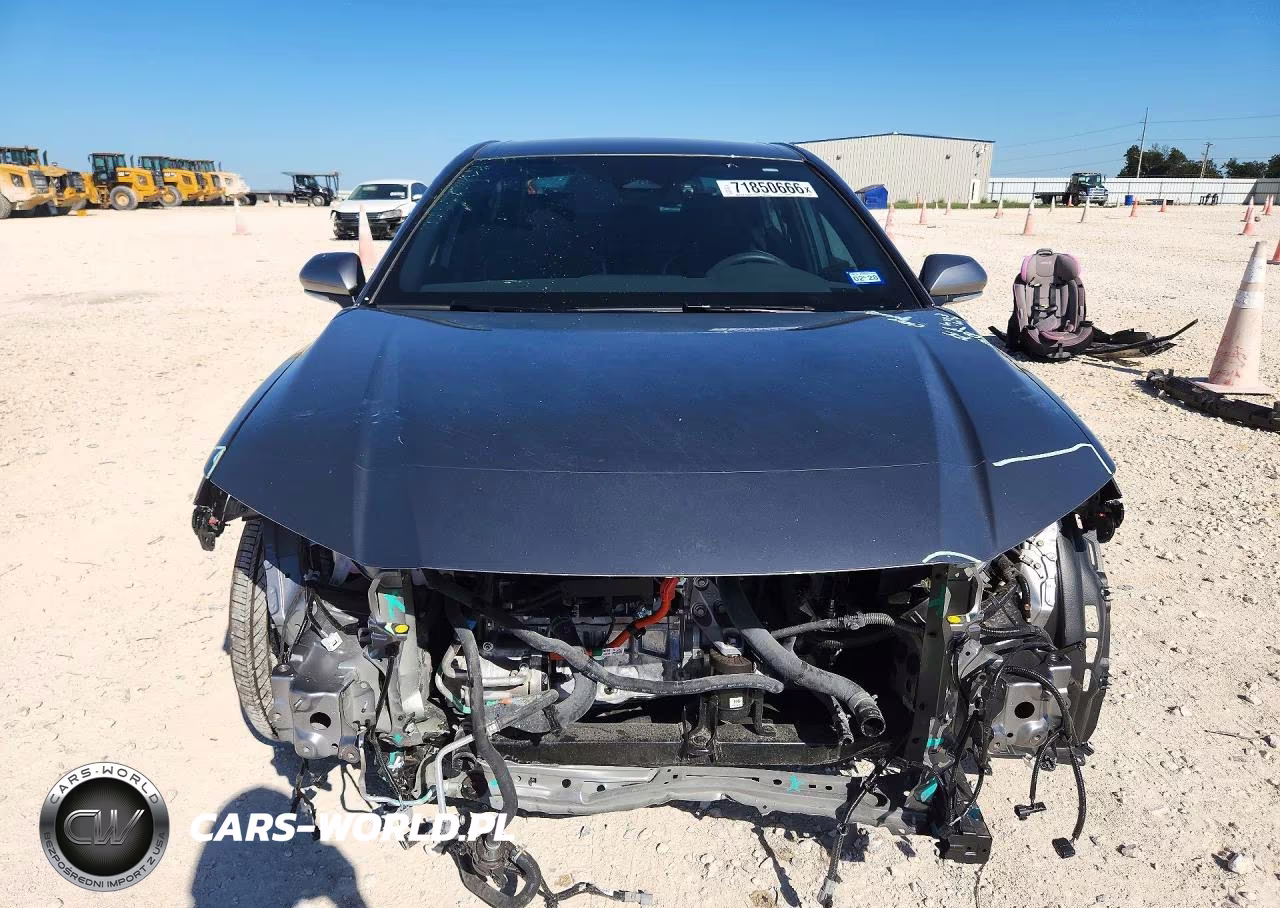 2026 Toyota Camry Se VIN:4T1DAACK0TU700952 - 5
