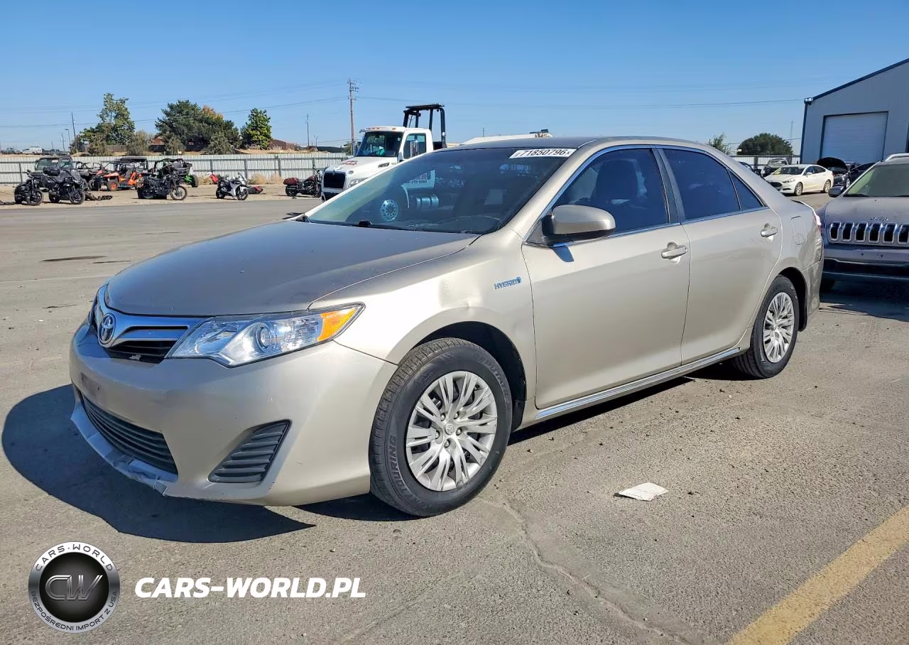 2013 Toyota Camry Hybrid Le