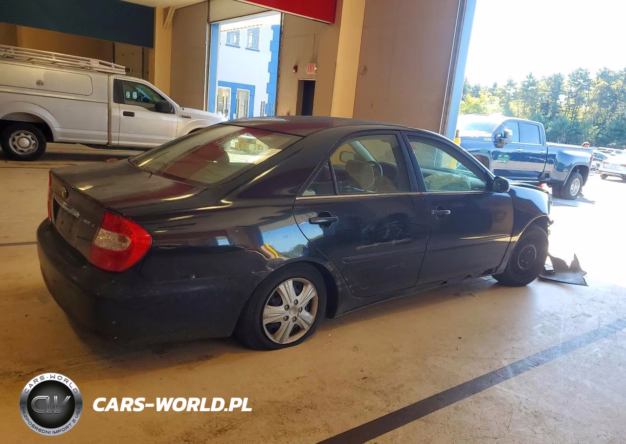 2003 Toyota Camry Le VIN:4T1BE32K63U176635 - 3