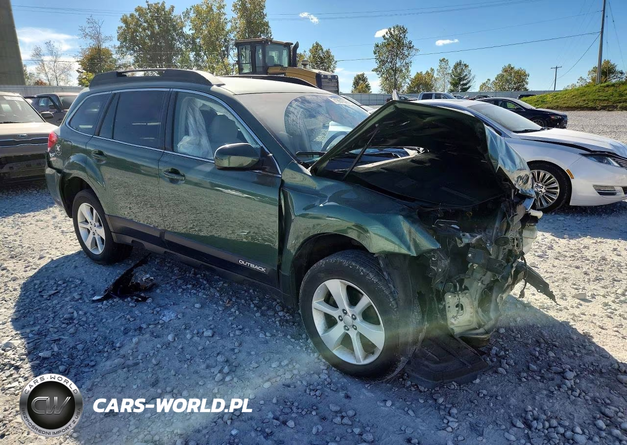 2014 Subaru Outback 2.5I Premium VIN:4S4BRCCC4E3220670 - 4