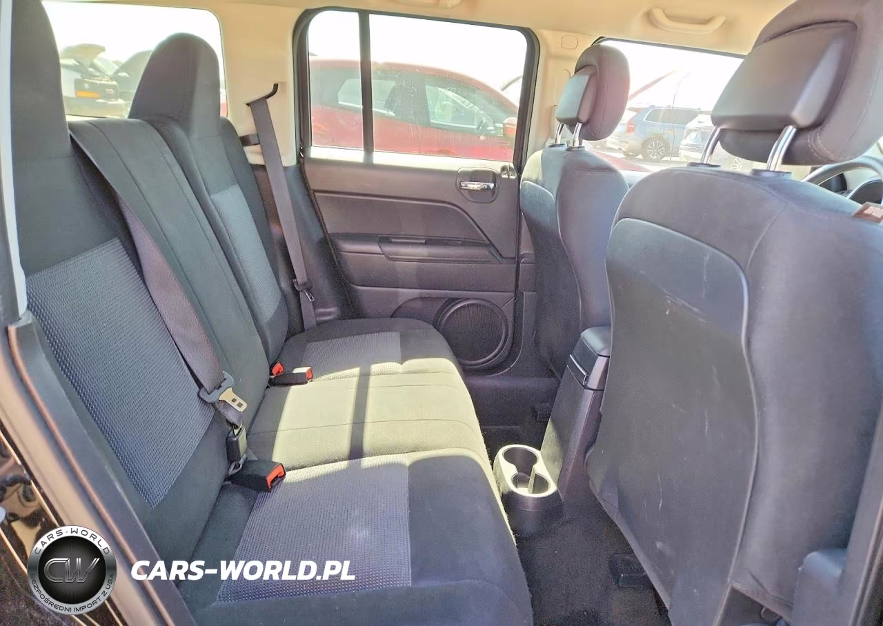 2015 Jeep Patriot Sport VIN:1C4NJPBA7FD399976 - 10