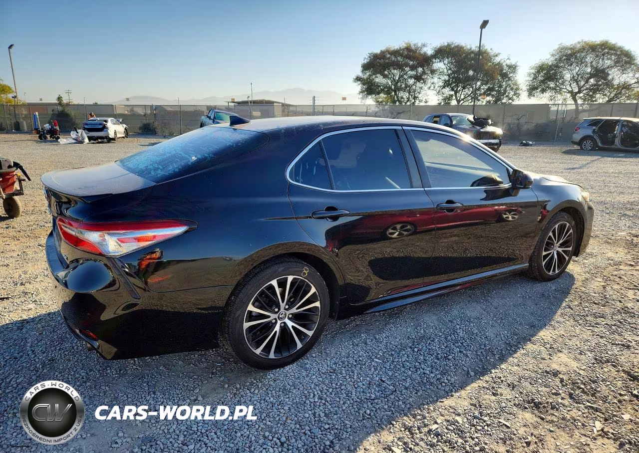 2019 Toyota Camry L VIN:4T1B11HK5KU229878 - 3