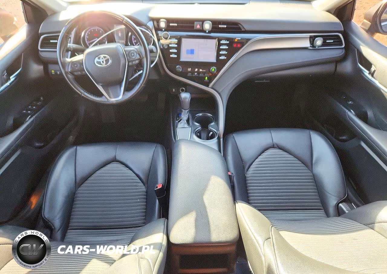 2019 Toyota Camry L VIN:4T1B11HK5KU229878 - 8