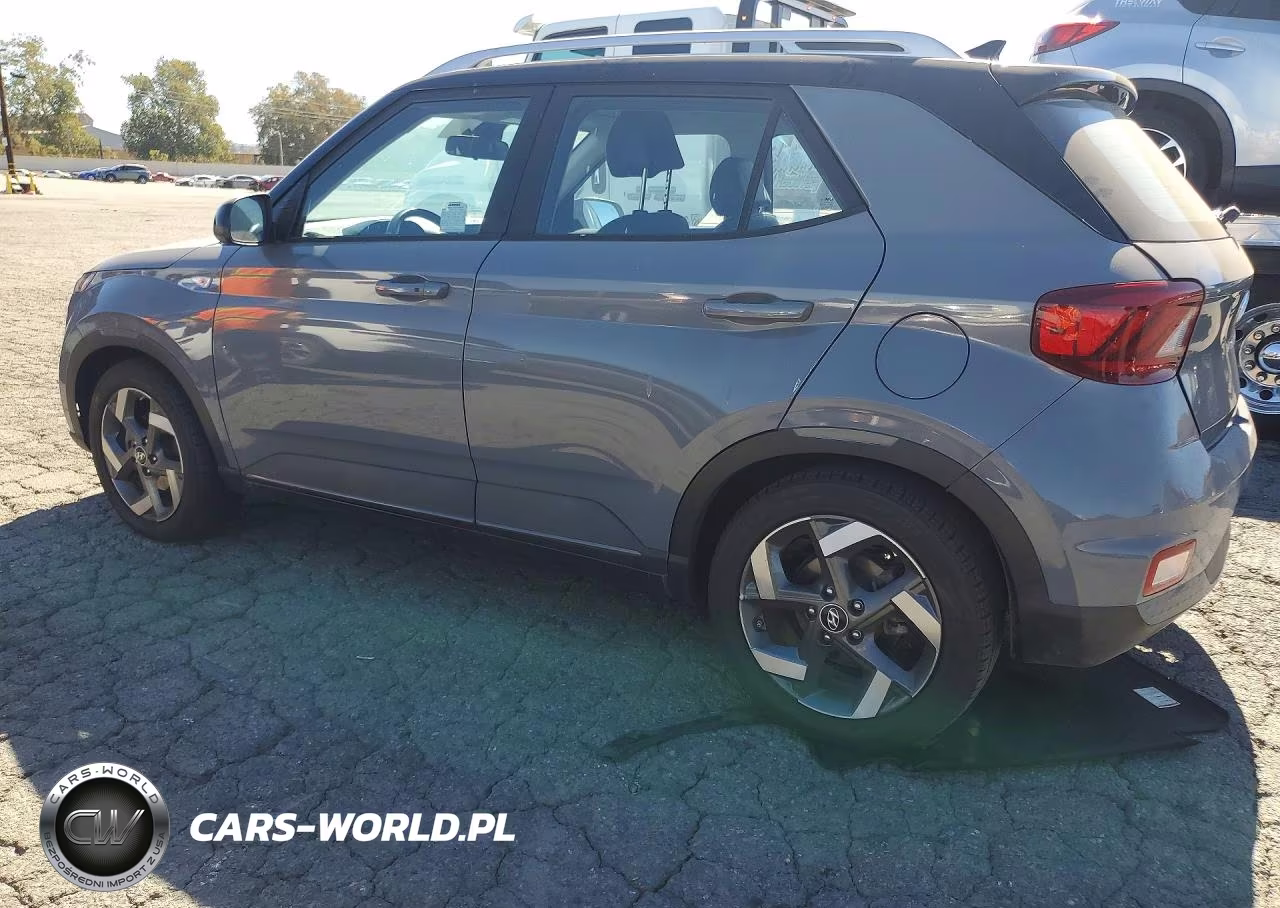 2022 Hyundai Venue Limited VIN:KMHRC8A31NU179893 - 2