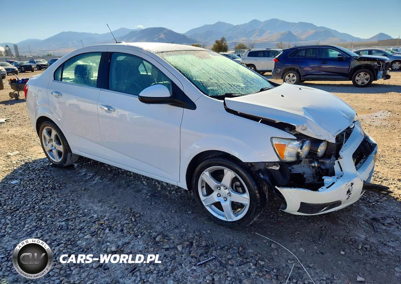 2016 Chevrolet Sonic Ltz VIN:1G1JE5SBXG4145995 - 4