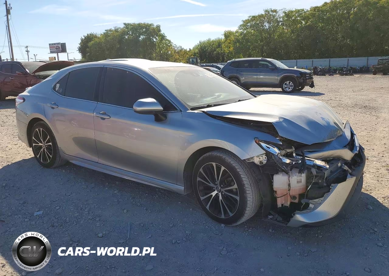 2020 Toyota Camry Se VIN:4T1G11AKXLU891571 - 4