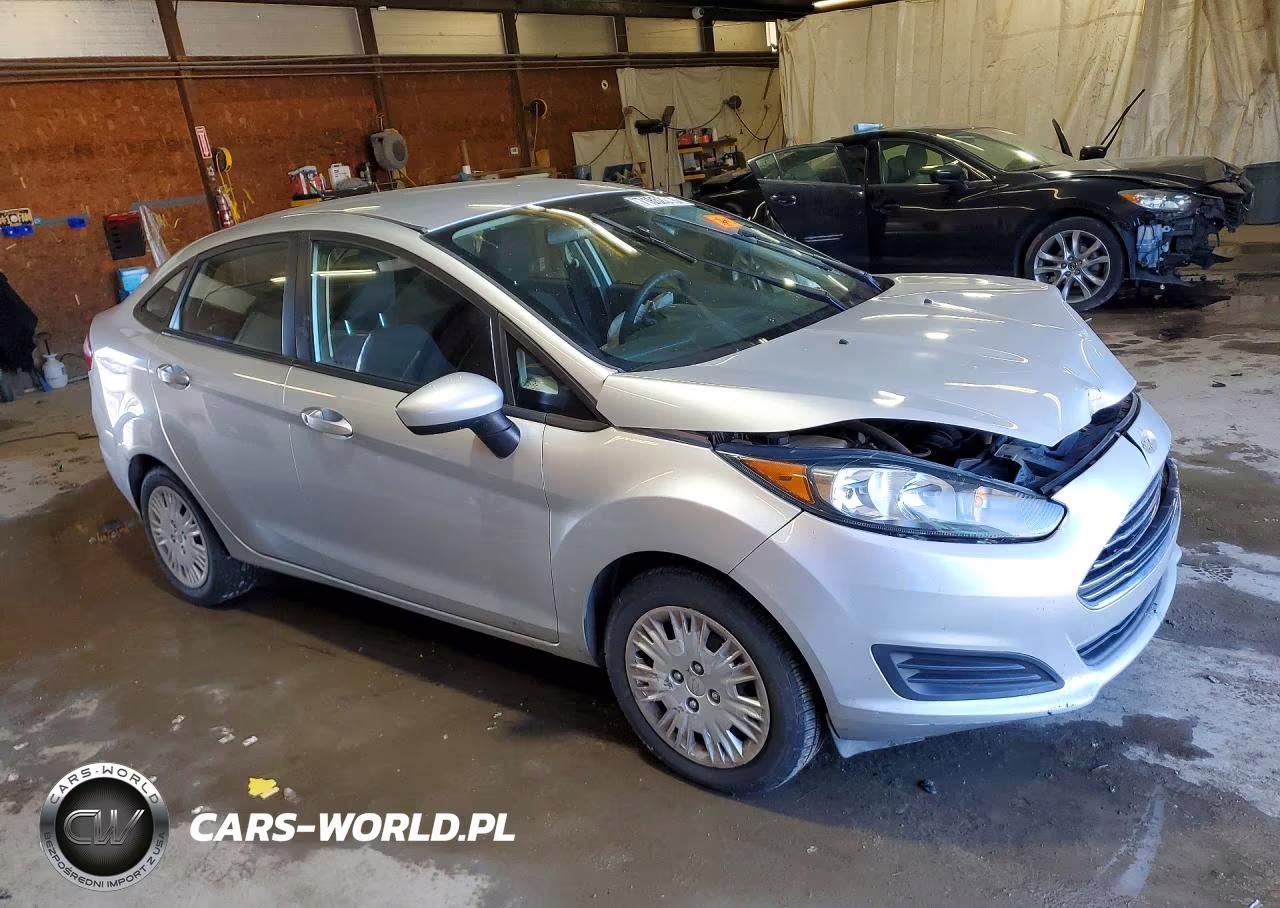 2015 Ford Fiesta S VIN:3FADP4AJXFM113624 - 4
