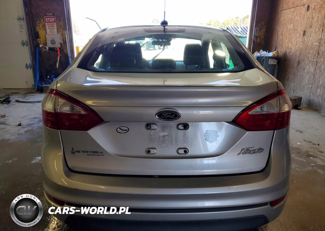2015 Ford Fiesta S VIN:3FADP4AJXFM113624 - 6