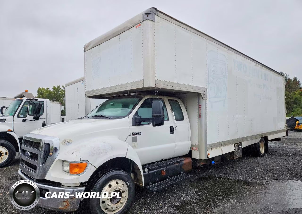 2015 Ford F650 Super Duty Box Truck