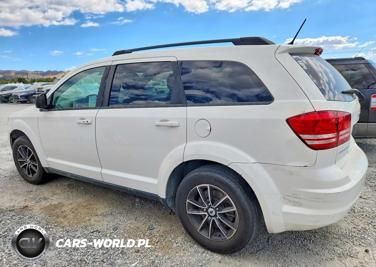 2018 Dodge Journey Se VIN:3C4PDCAB3JT229359 - 2