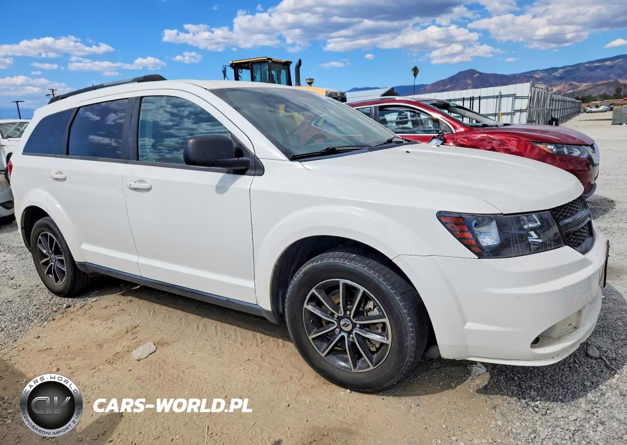 2018 Dodge Journey Se VIN:3C4PDCAB3JT229359 - 4