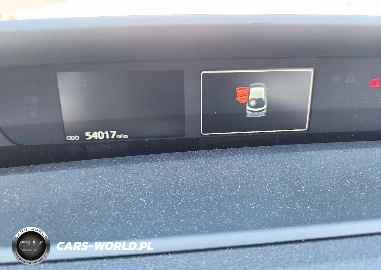 2022 Toyota Prius Prime Limited VIN:JTDKAMFP9N3200737 - 9