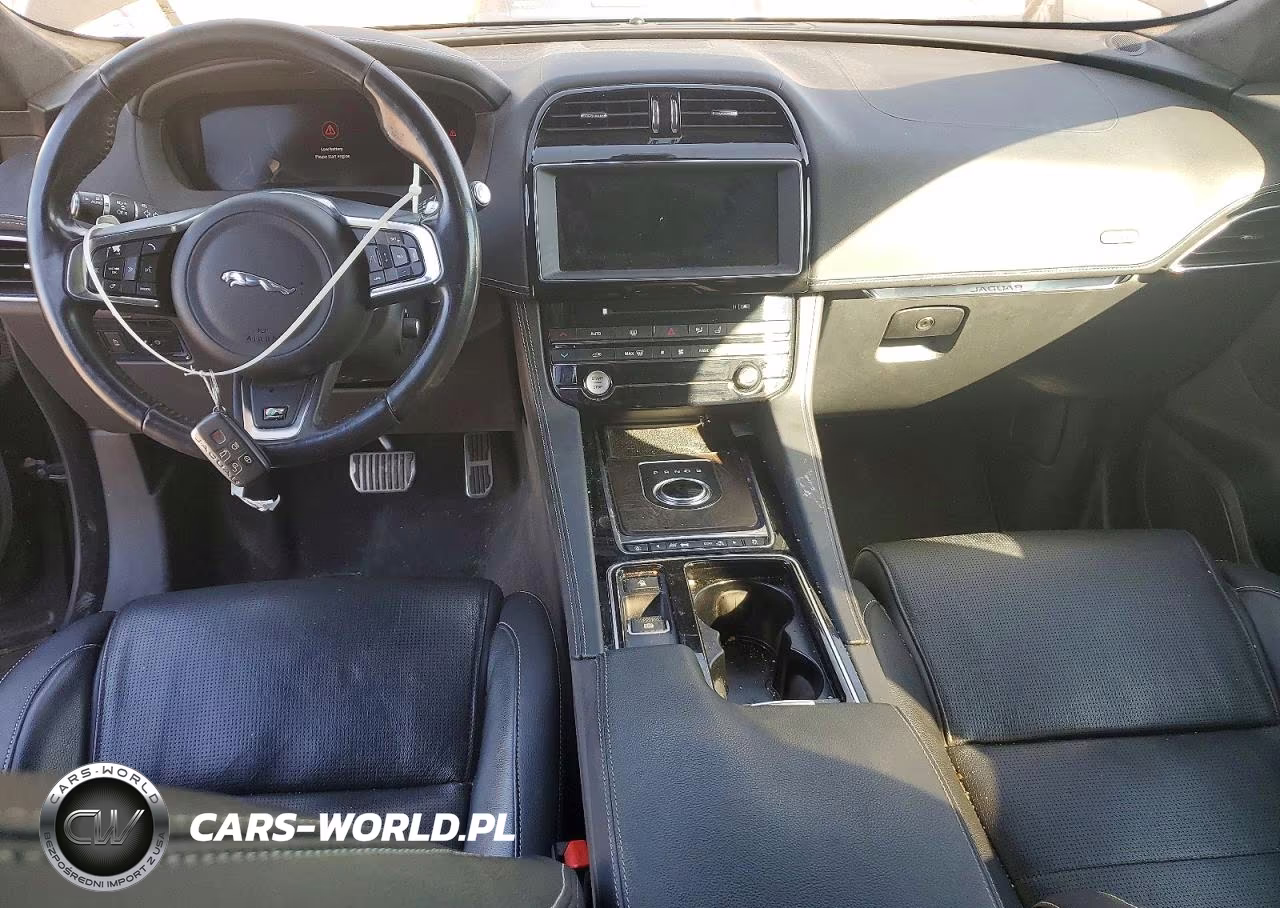 2019 Jaguar F-Pace R - Sport VIN:SADCL2FX3KA369022 - 8
