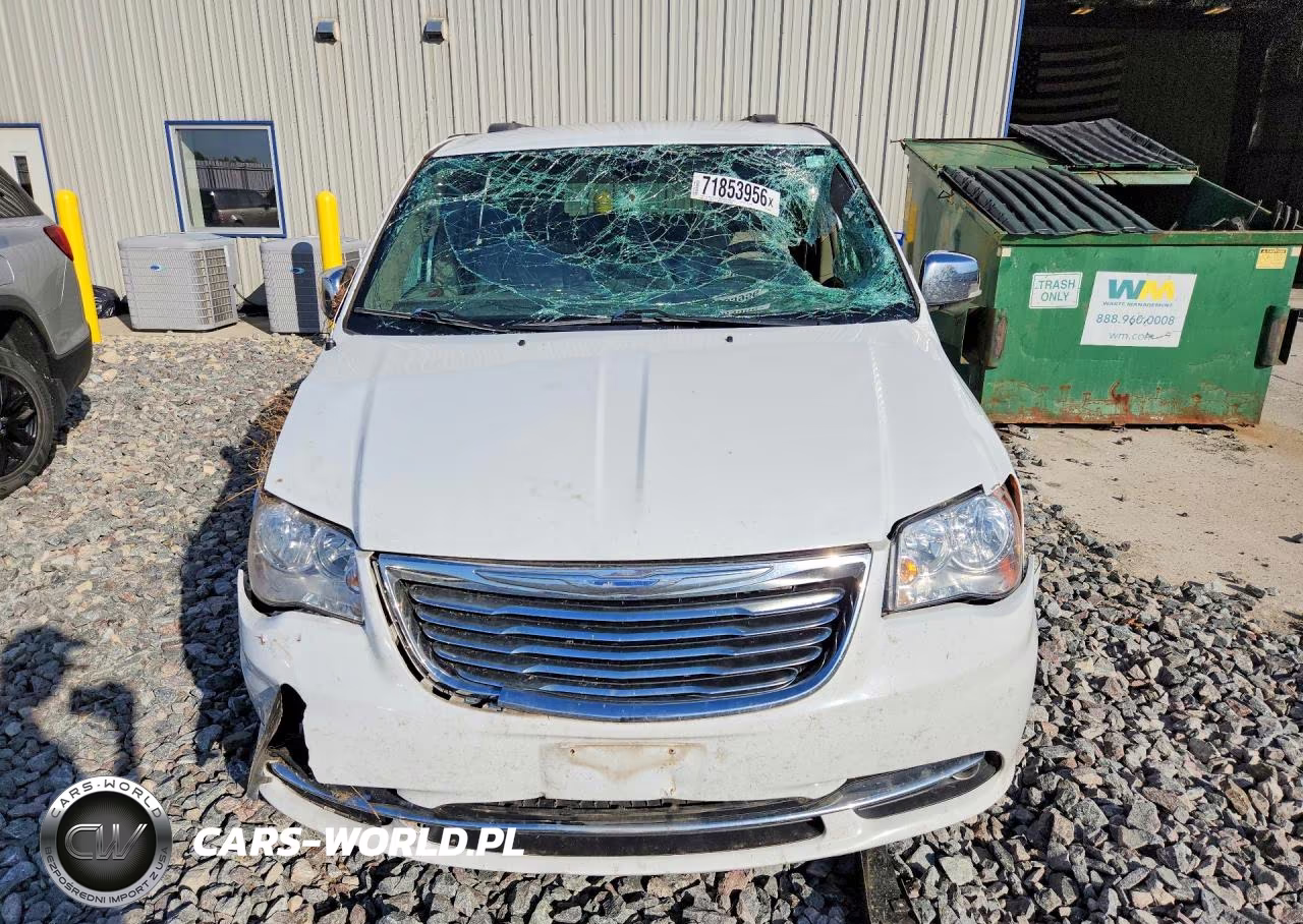2015 Chrysler Town & Country Touring L VIN:2C4RC1CGXFR610595 - 5