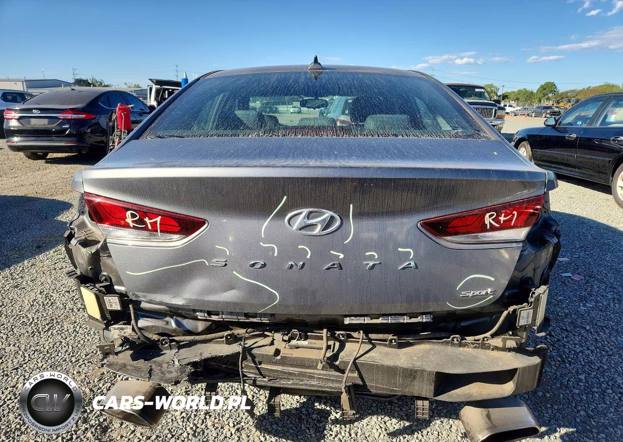 2018 Hyundai Sonata Sport+ VIN:5NPE34AFXJH704962 - 6