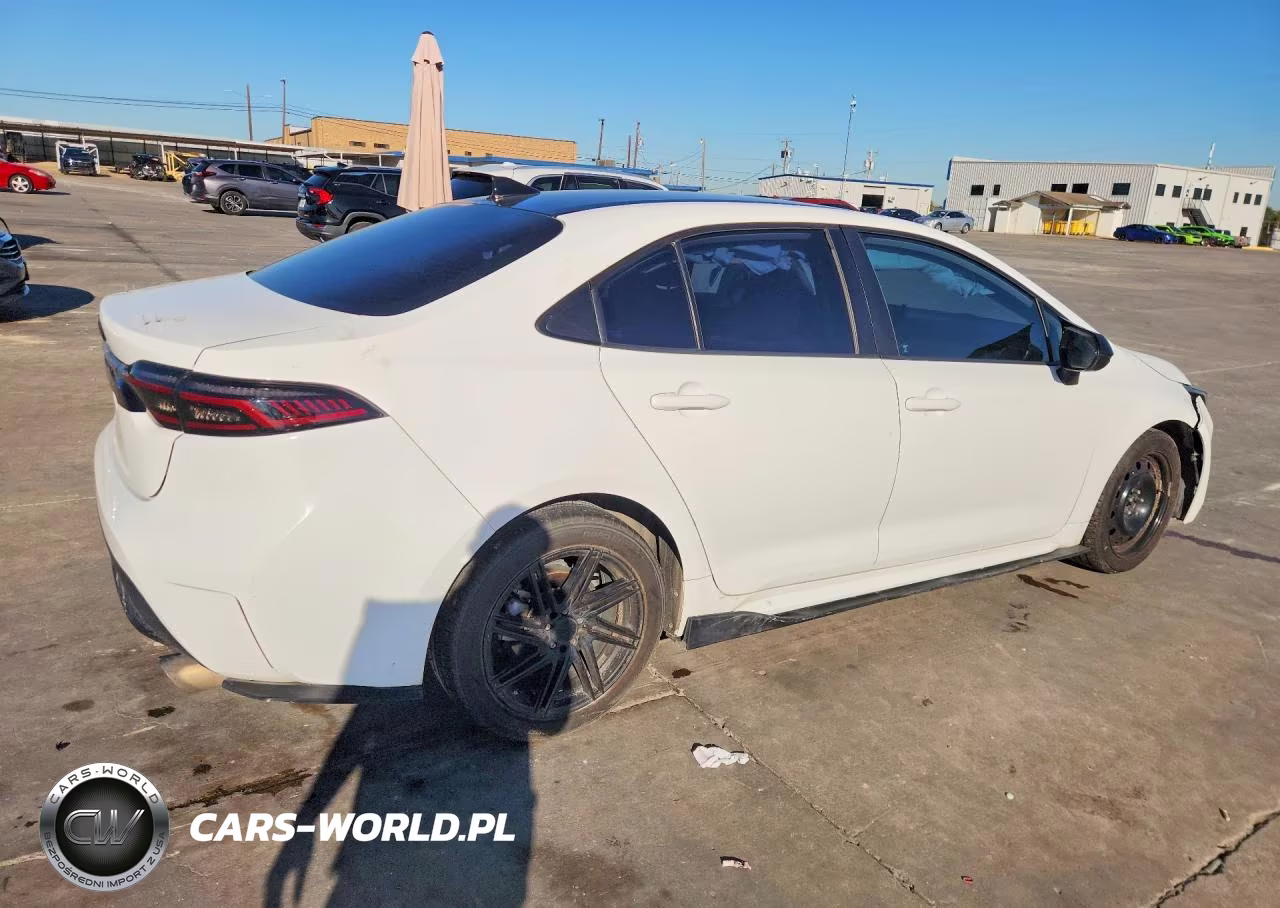 2022 Toyota Corolla Le VIN:5YFEPMAE7NP310517 - 3