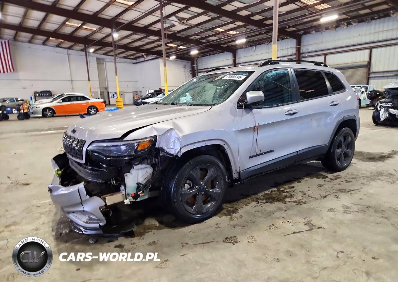 2020 Jeep Cherokee Latitude Plus – zdjęcie 1 z 13