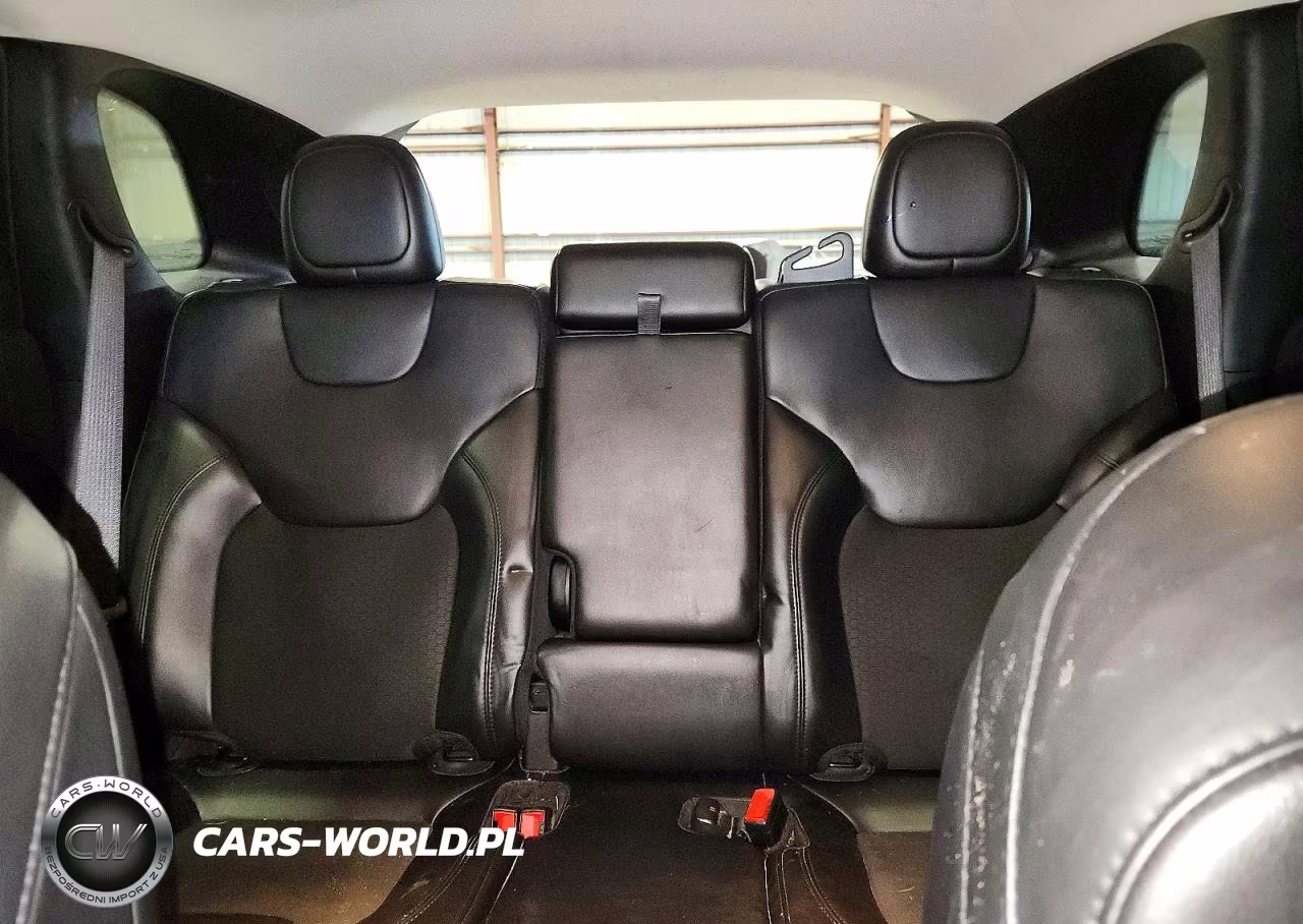 2020 Jeep Cherokee Latitude Plus VIN:1C4PJLLB6LD629625 - 10