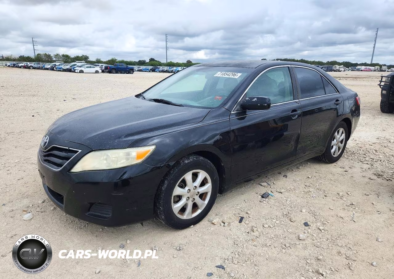 2011 Toyota Camry Le VIN:4T4BF3EK2BR142737 - 1