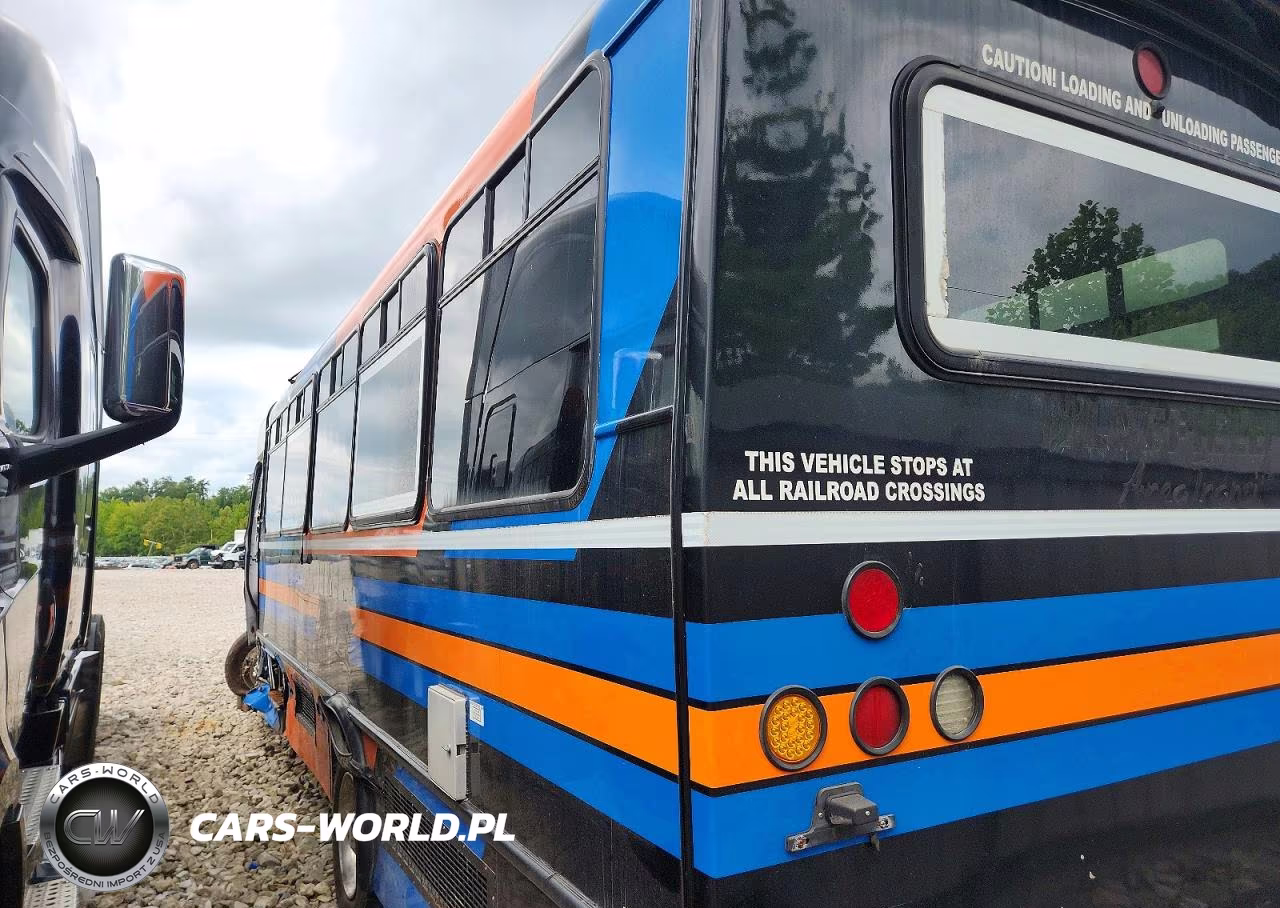 2021 Freightliner Chassis S-2 VIN:4UZADRFD7MCMN1269 - 3