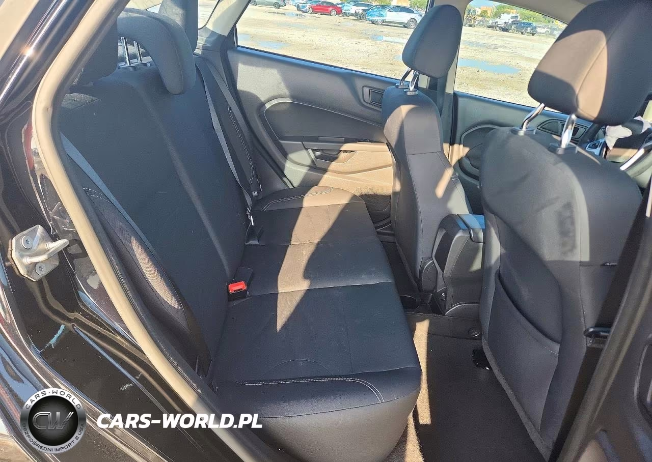 2018 Ford Fiesta Se VIN:3FADP4BJ9JM131779 - 10
