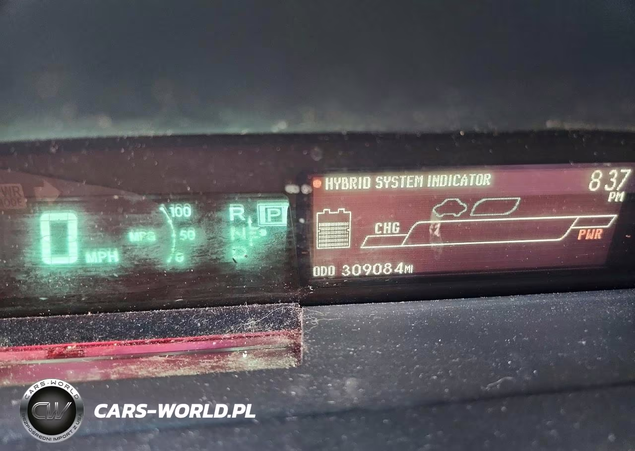 2013 Toyota Prius Two VIN:JTDKN3DU9D5651810 - 9