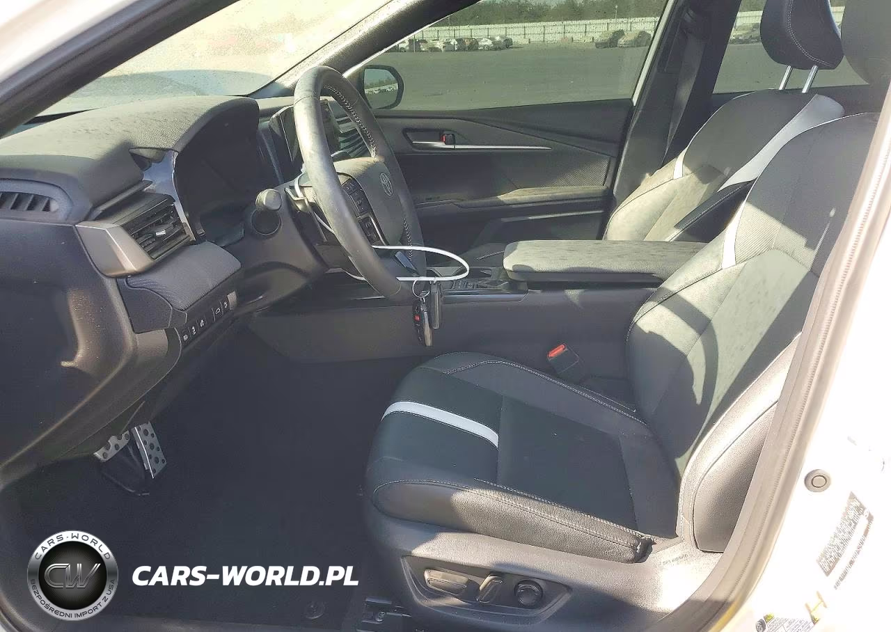 2025 Toyota Camry Se VIN:4T1DAACK8SU183303 - 7