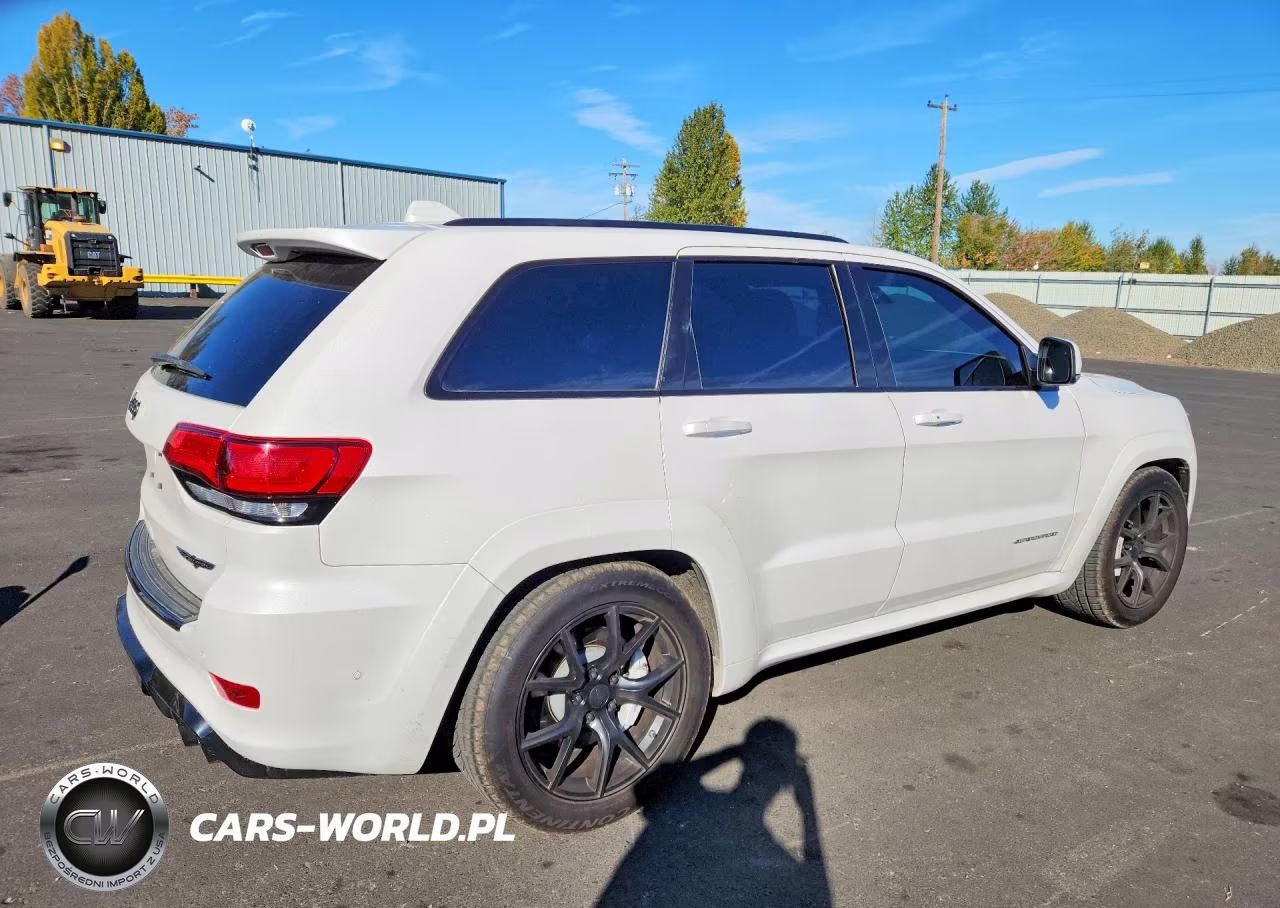 2018 Jeep Grand Cherokee Trackhawk VIN:1C4RJFN98JC318673 - 3