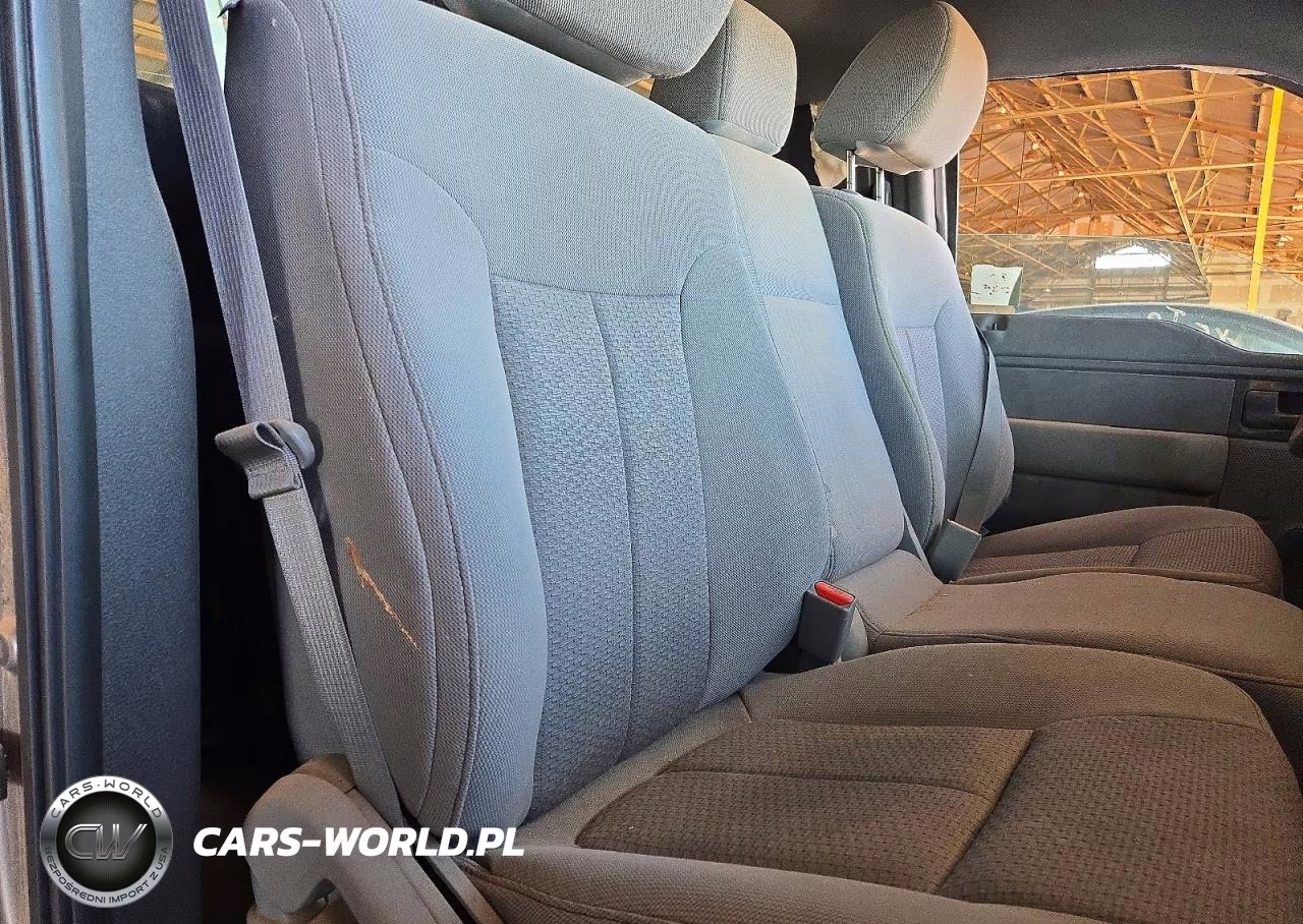 2014 Ford F150 VIN:1FTMF1CM1EFD11574 - 10