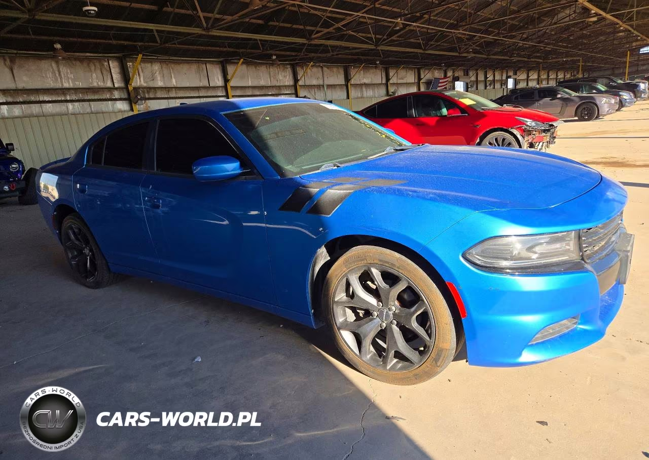 2015 Dodge Charger Sxt VIN:2C3CDXHG2FH768700 - 4