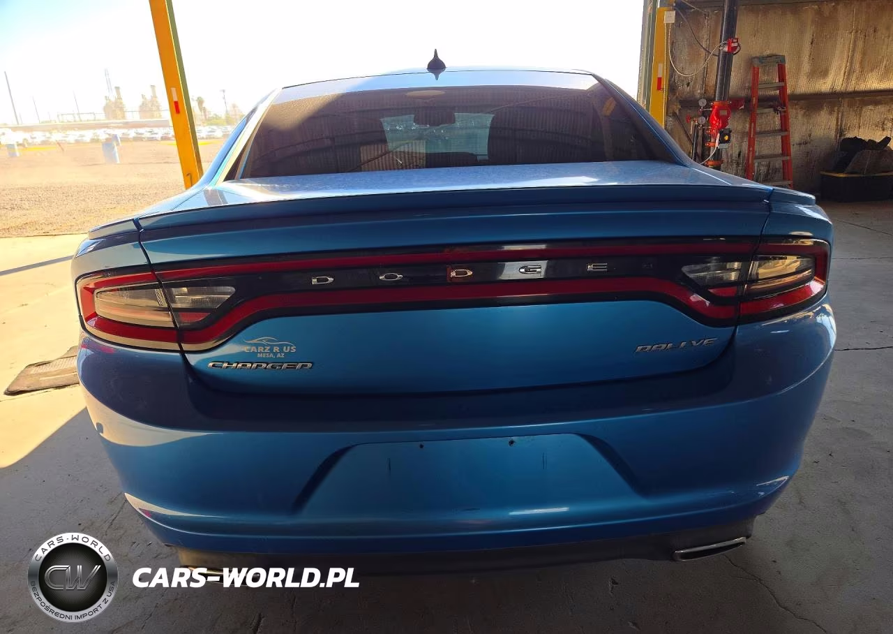 2015 Dodge Charger Sxt VIN:2C3CDXHG2FH768700 - 6