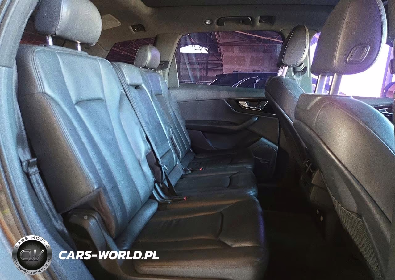 2018 Audi Q7 Premium Plus VIN:WA1LAAF79JD000362 - 11