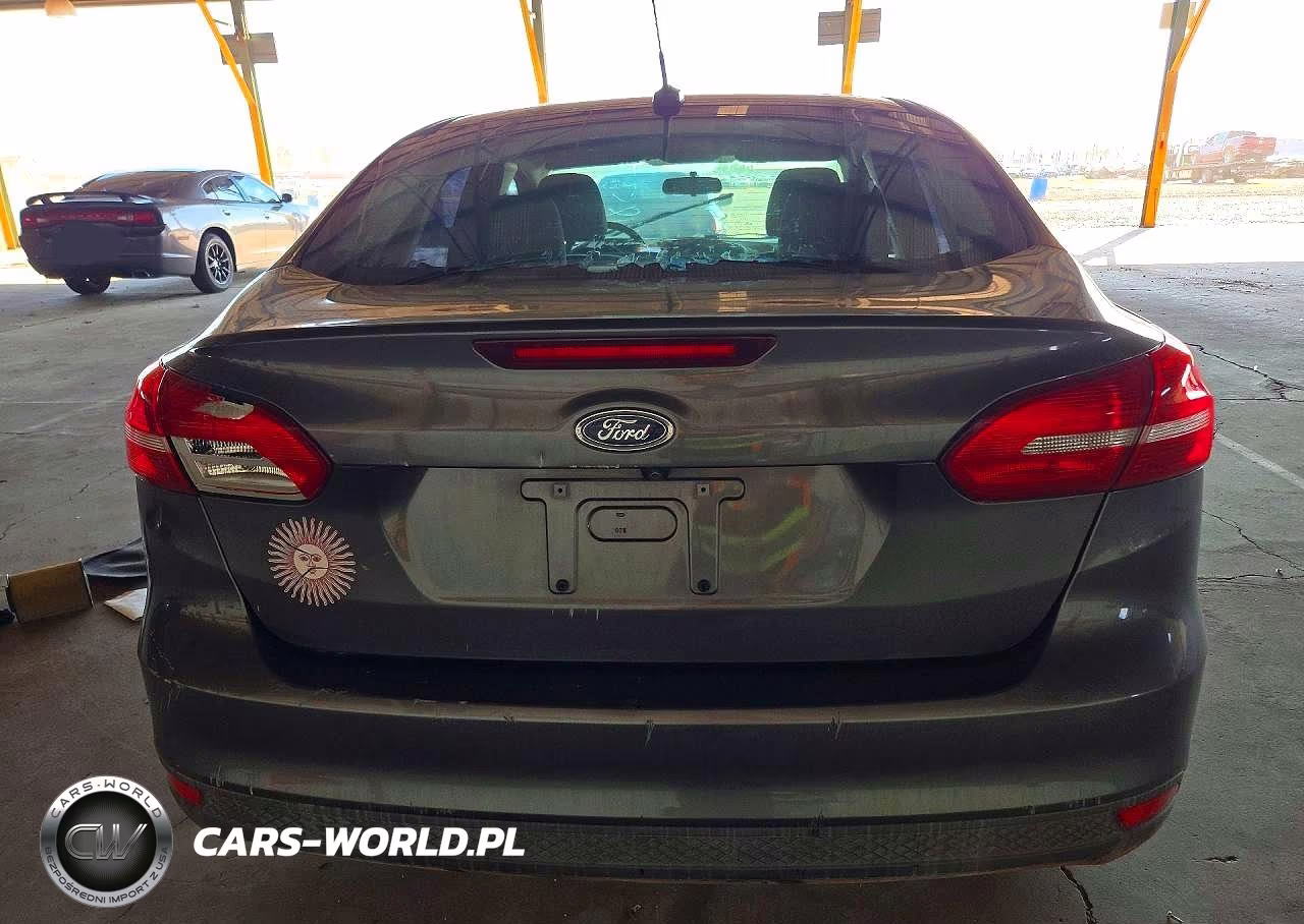 2017 Ford Focus Se VIN:1FADP3F20HL210850 - 6
