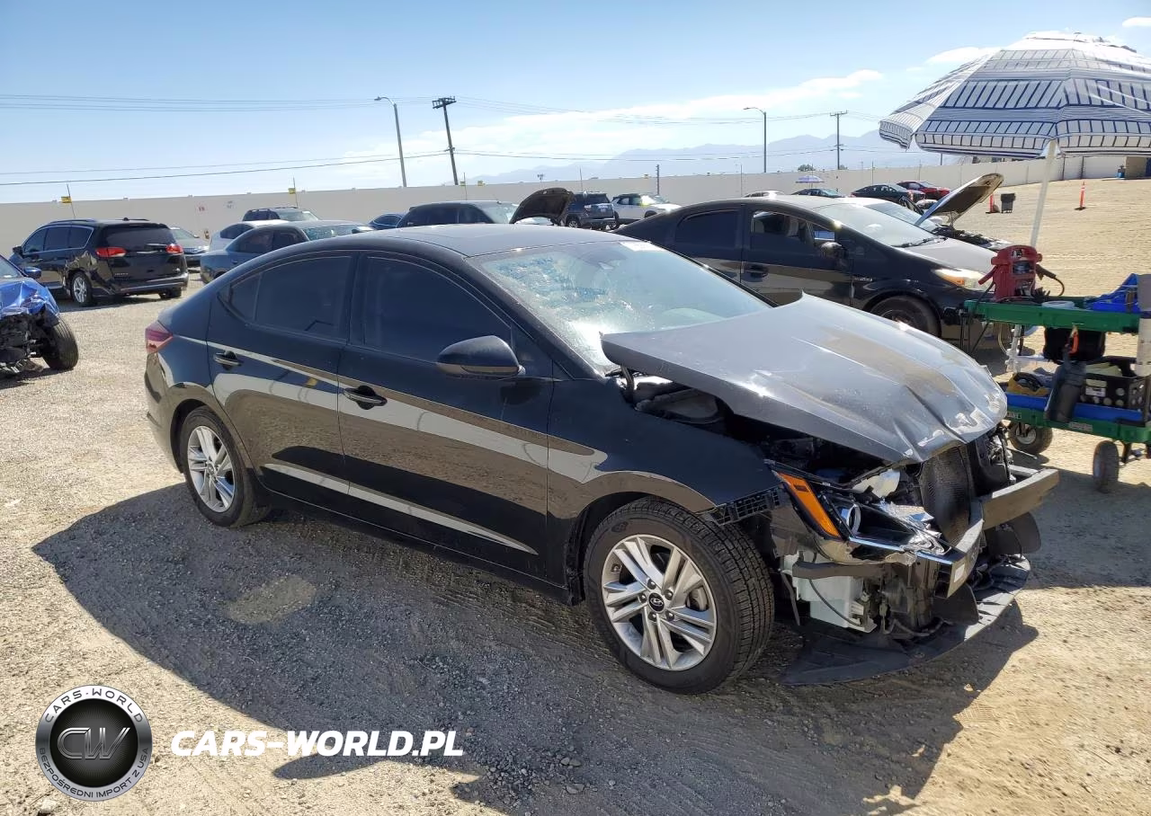 2020 Hyundai Elantra Value Edition VIN:5NPD84LF1LH596678 - 4