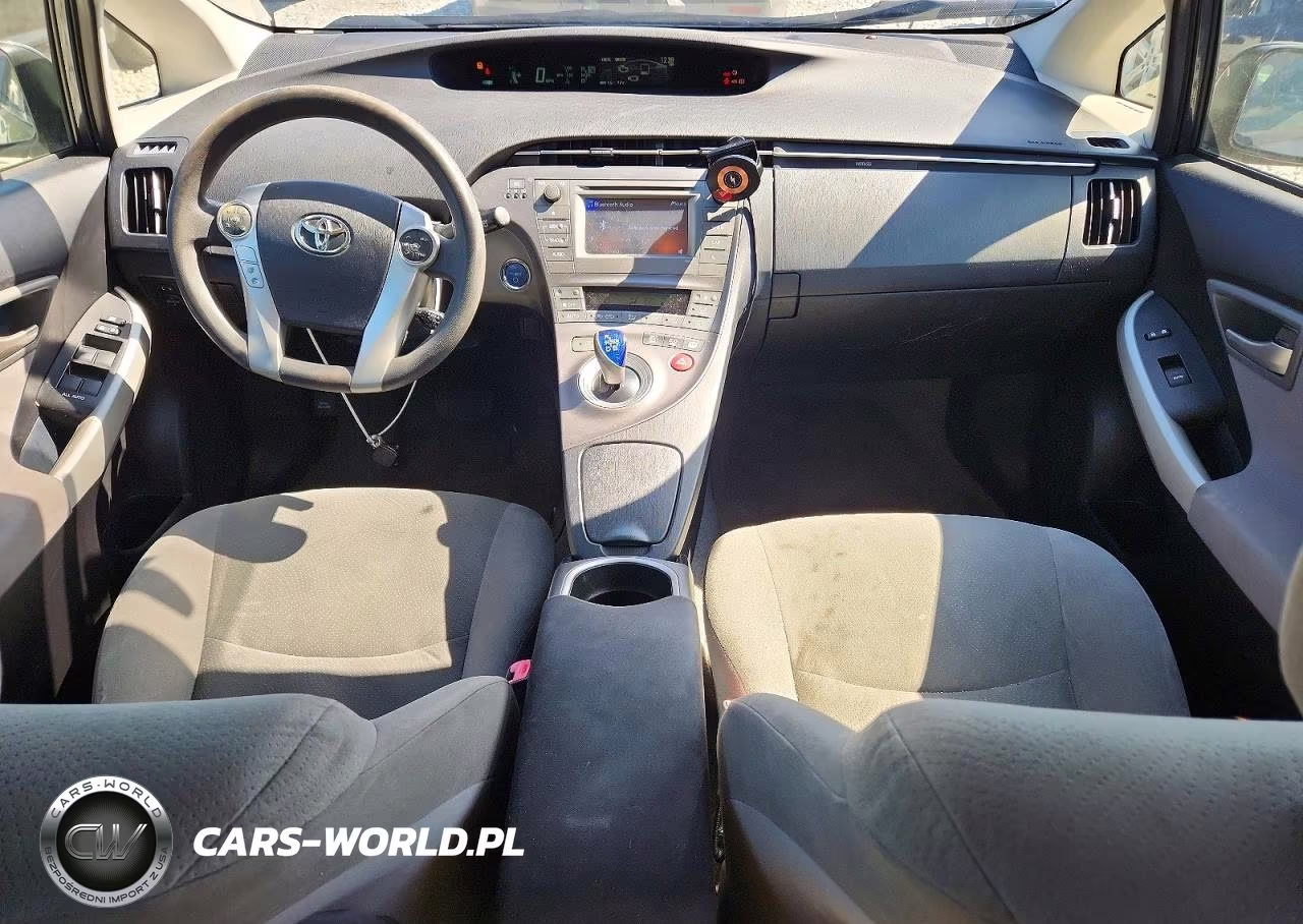 2012 Toyota Prius Two VIN:JTDKN3DU1C5462874 - 8