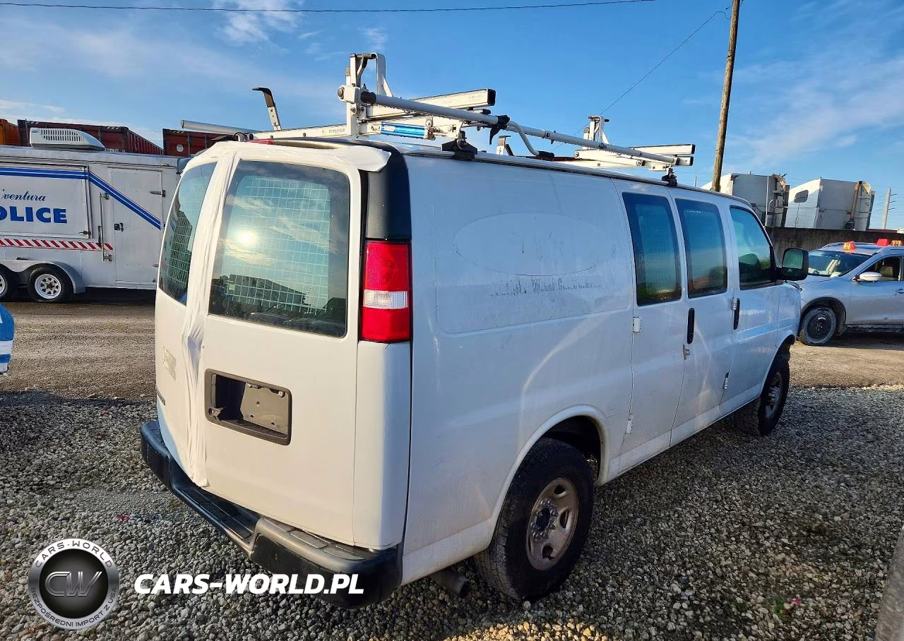2021 Chevrolet Express G2500 VIN:1GCWGAFP5M1303789 - 3