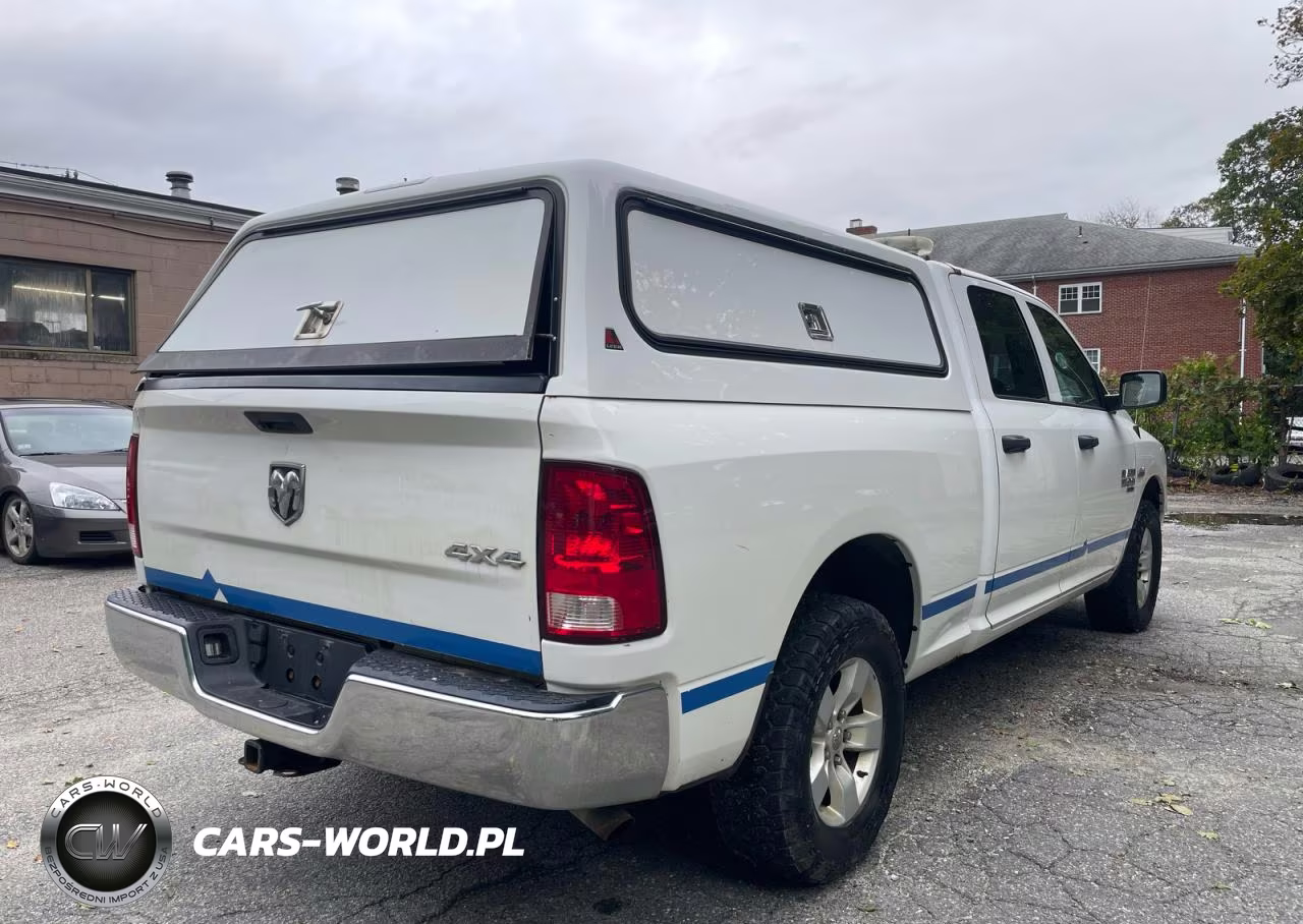2019 Ram 1500 Classic Tradesman VIN:1C6RR7STXKS593314 - 4