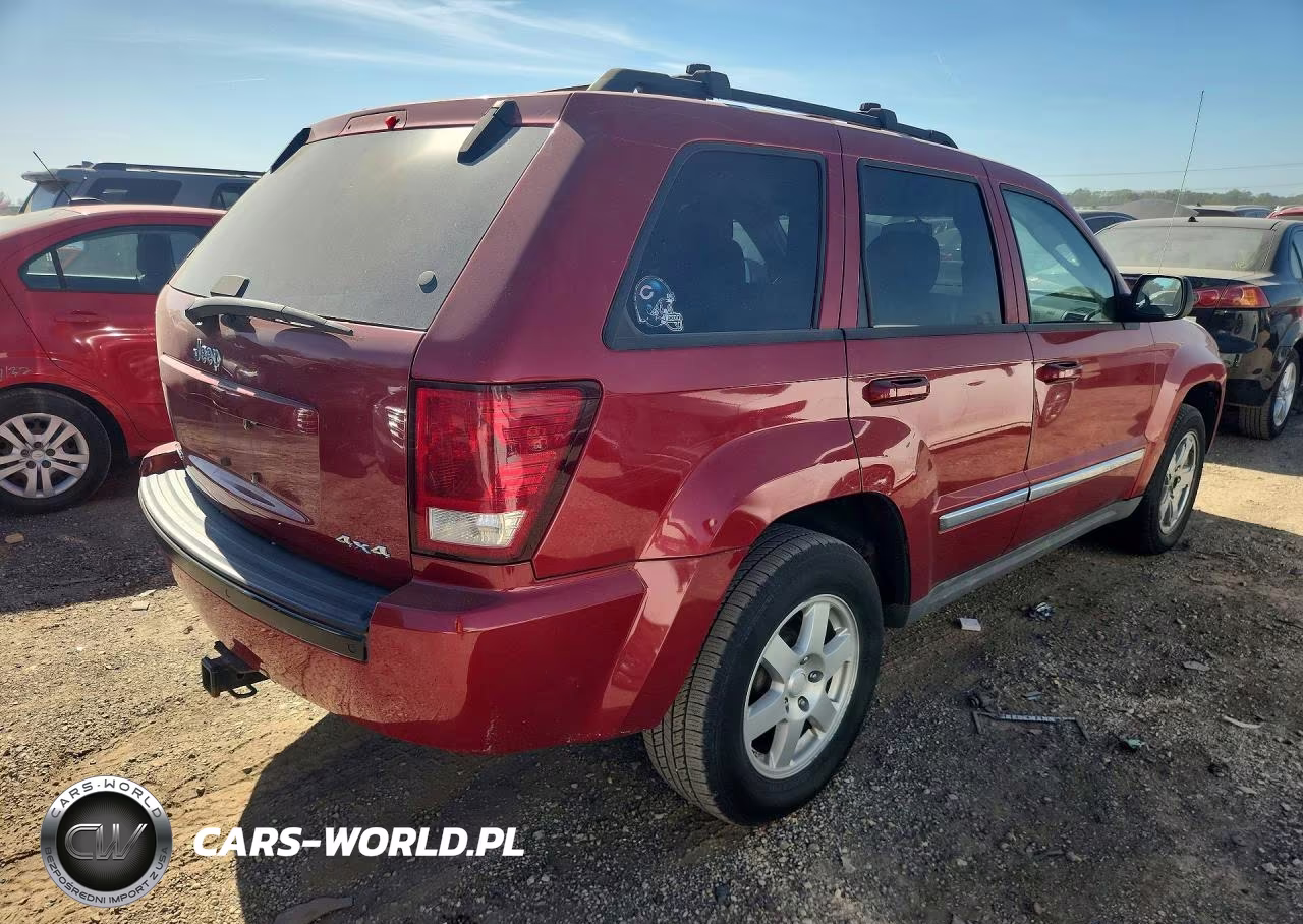 2010 Jeep Grand Cherokee Laredo VIN:1J4PR4GK0AC117140 - 3