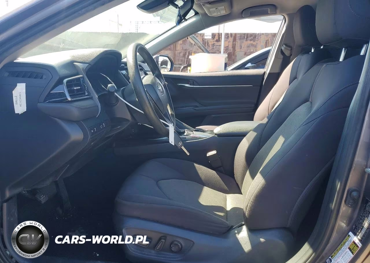 2019 Toyota Camry Le VIN:4T1B11HK4KU803970 - 7