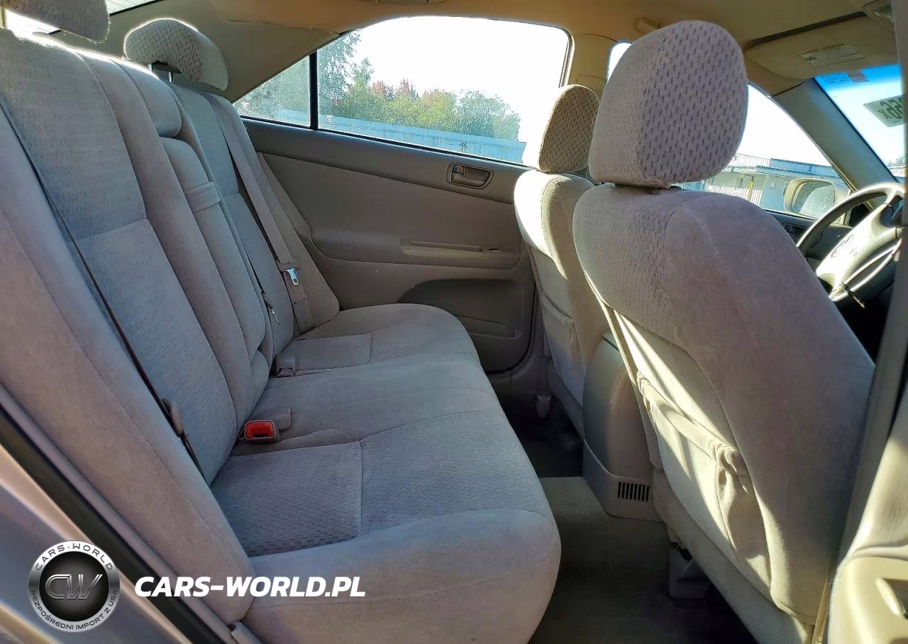 2004 Toyota Camry Le VIN:4T1BE32K94U888560 - 10