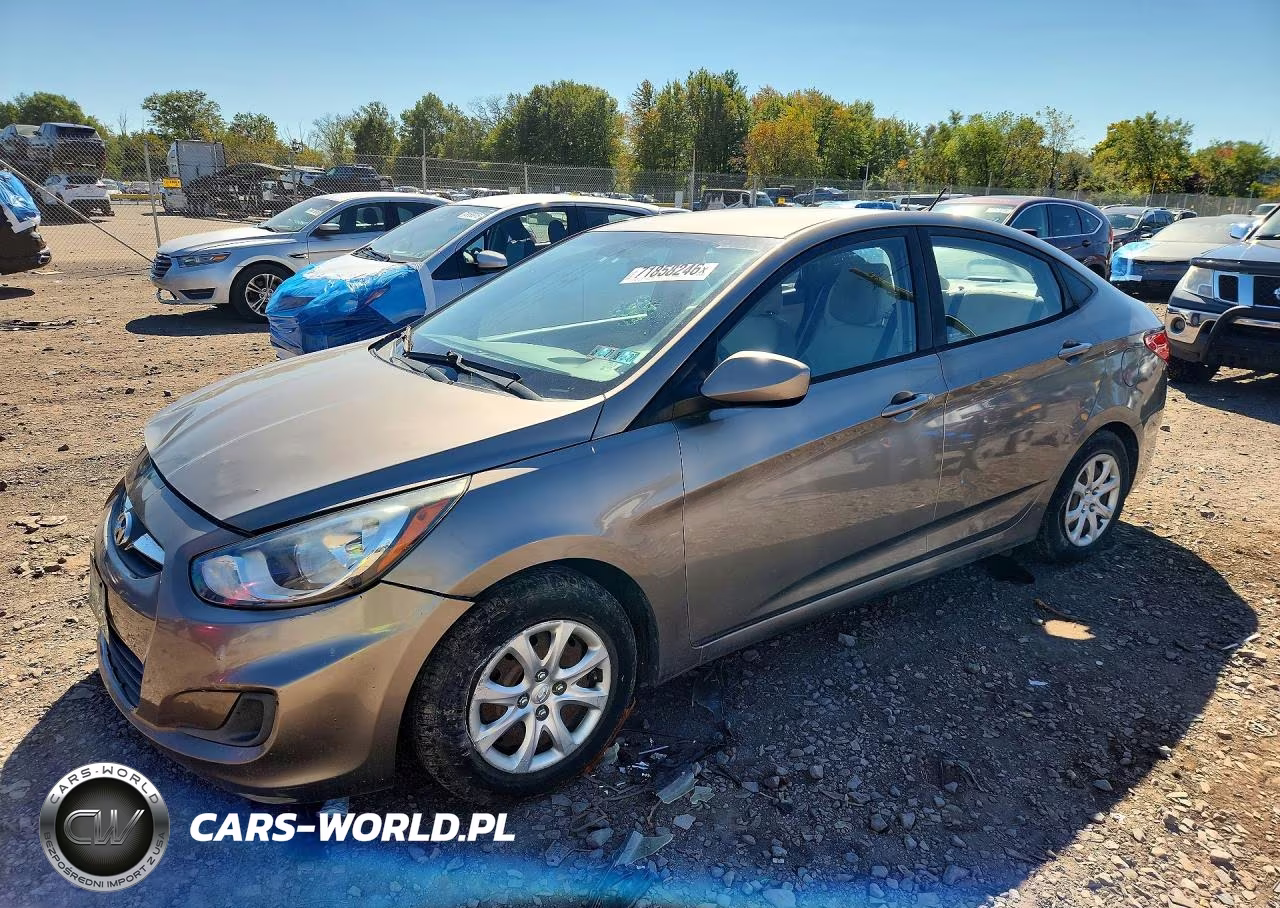 2014 Hyundai Accent Gls VIN:KMHCT4AE8EU692817 - 1