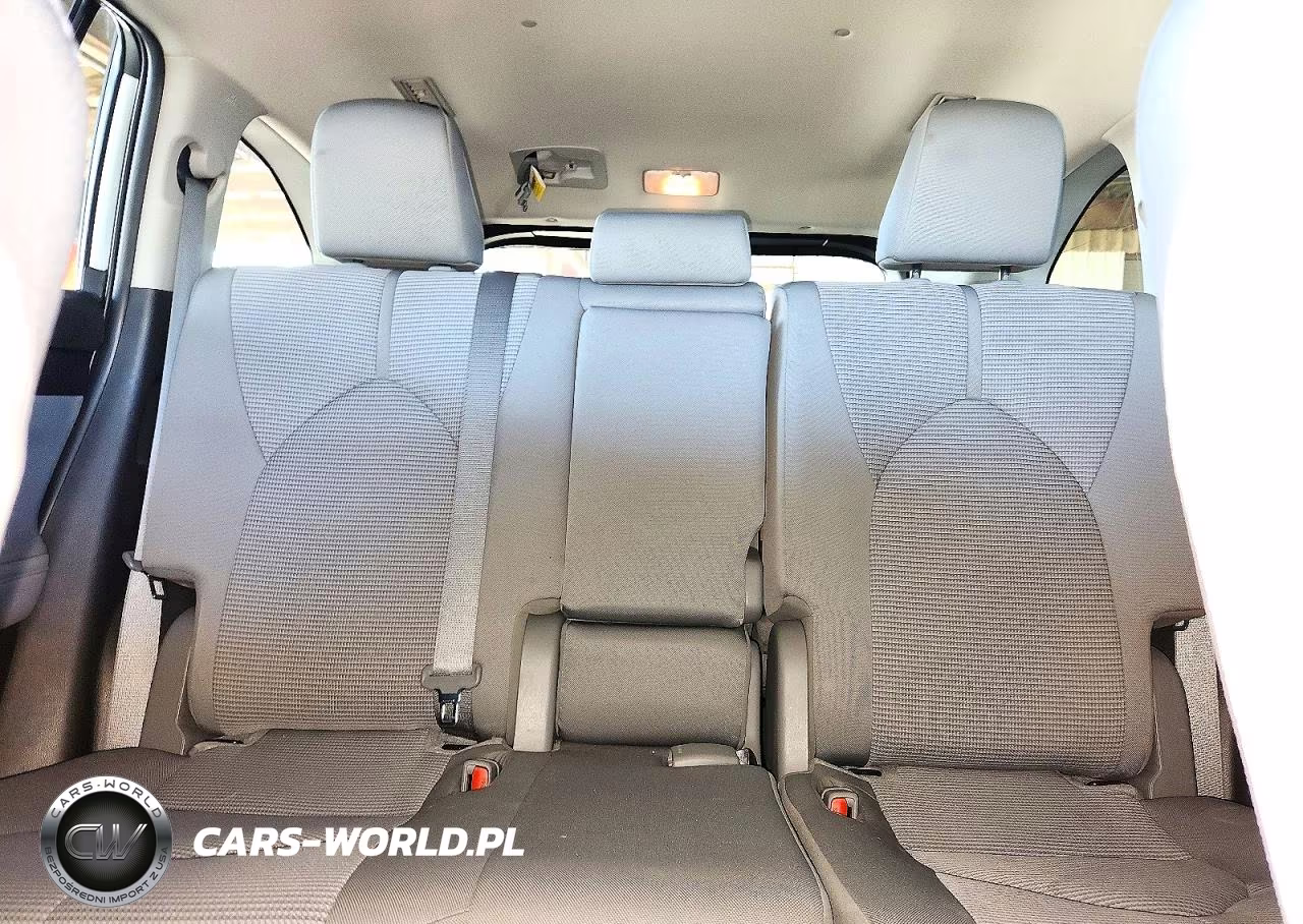 2022 Toyota Highlander Le VIN:5TDBZRBH1NS251250 - 10