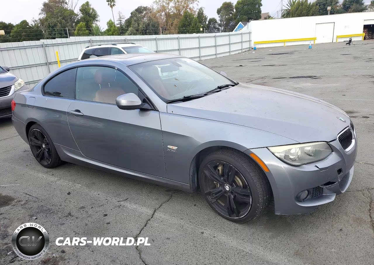 2011 BMW 335 Xi VIN:WBAKF9C58BE261639 - 4