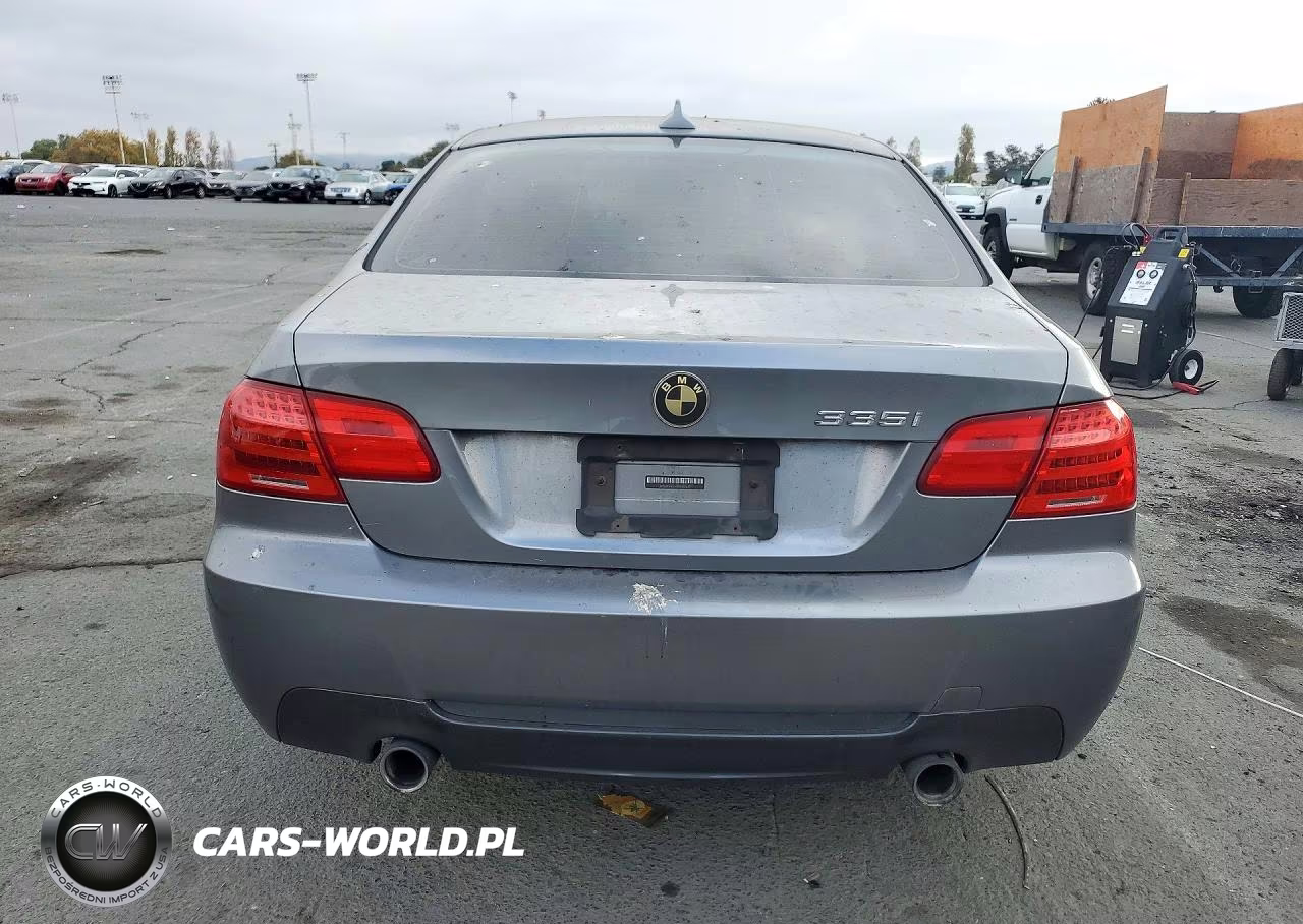 2011 BMW 335 Xi VIN:WBAKF9C58BE261639 - 6