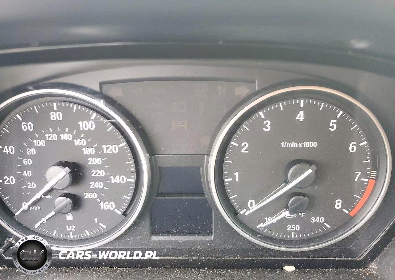 2011 BMW 335 Xi VIN:WBAKF9C58BE261639 - 9