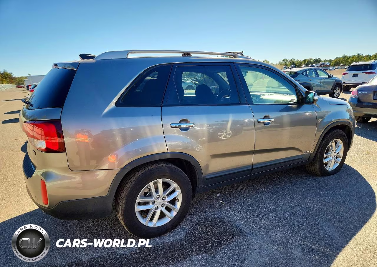 2014 Kia Sorento Lx VIN:5XYKTDA6XEG472265 - 3